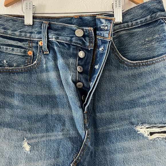 Levi’s Denim Mini Skirt - Picture 4 of 7